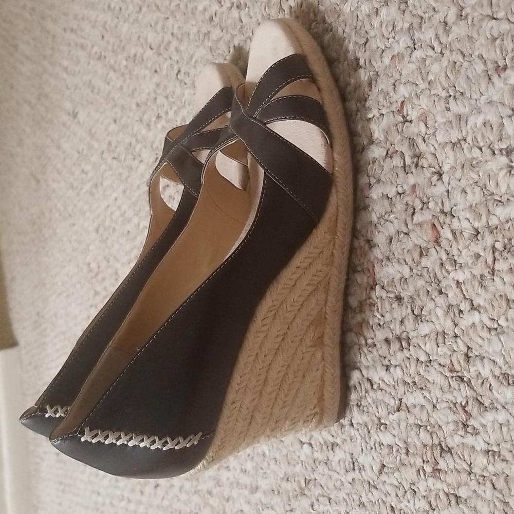 Ann Taylor loft wedges size: 7.5 - Picture 4 of 12